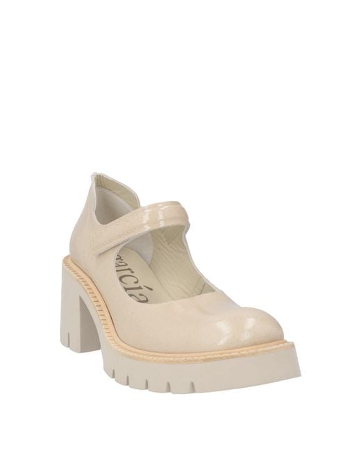 Pedro Garcia Natural Pumps