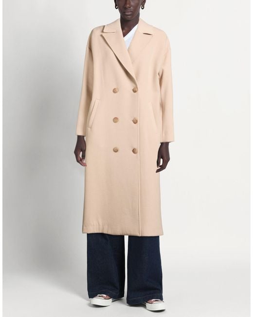 hinnominate Natural Coats