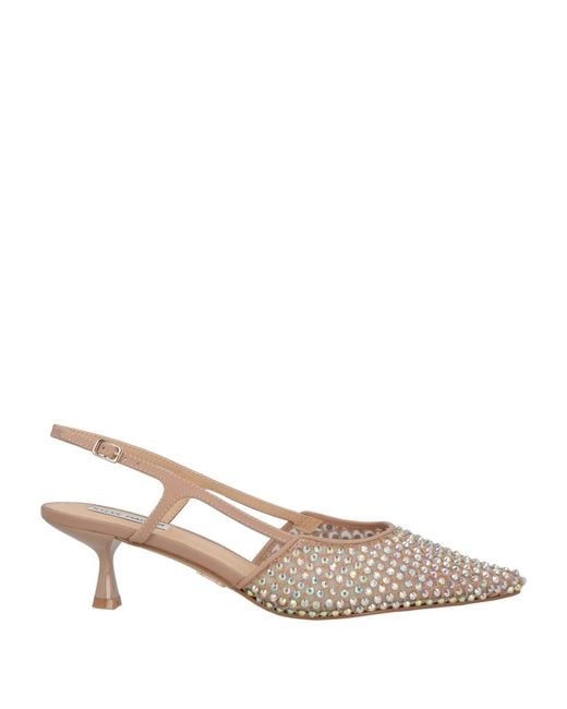 Steve Madden Natural Pumps