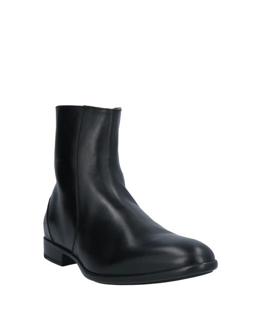 Doucal's Black Ankle Boots for men