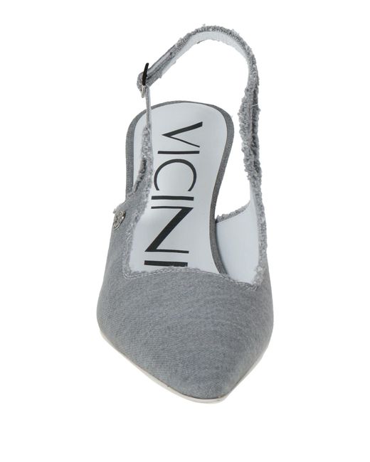 Vicini White Pumps