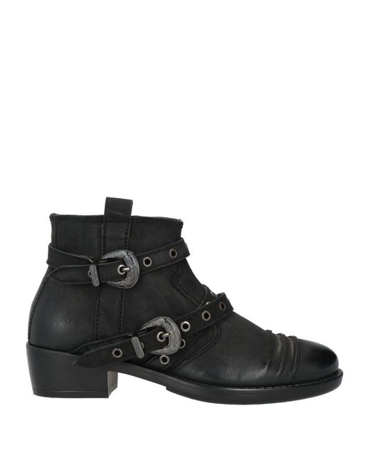 Inuovo Black Ankle Boots