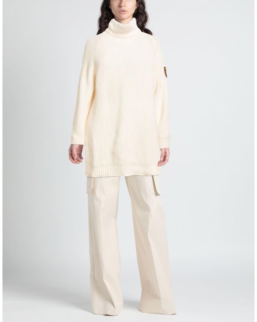 REBELHEART White Turtlenecks