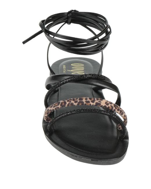 Ovyè Black Sandals