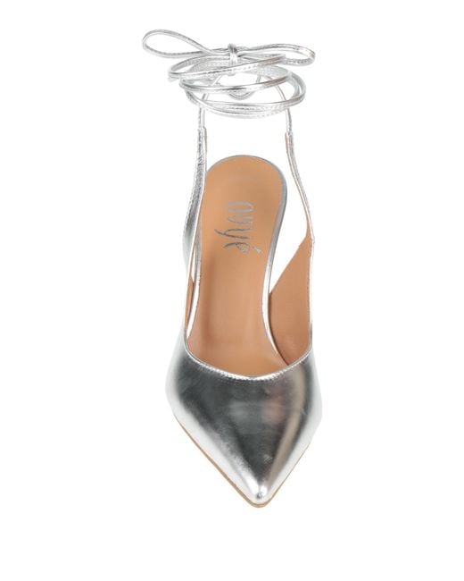 Ovyè White Pumps Leather
