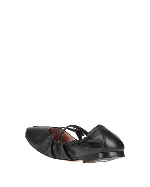 Roger Vivier Black Ballet Flats