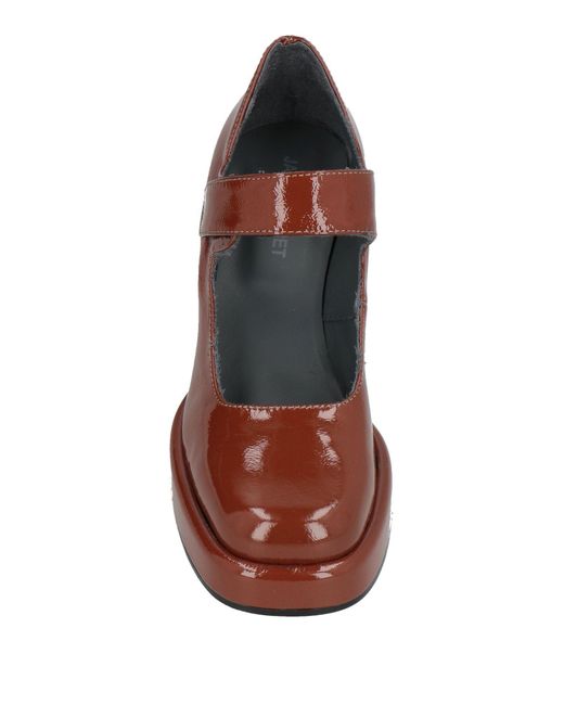 Janet & Janet Brown Pumps Leather