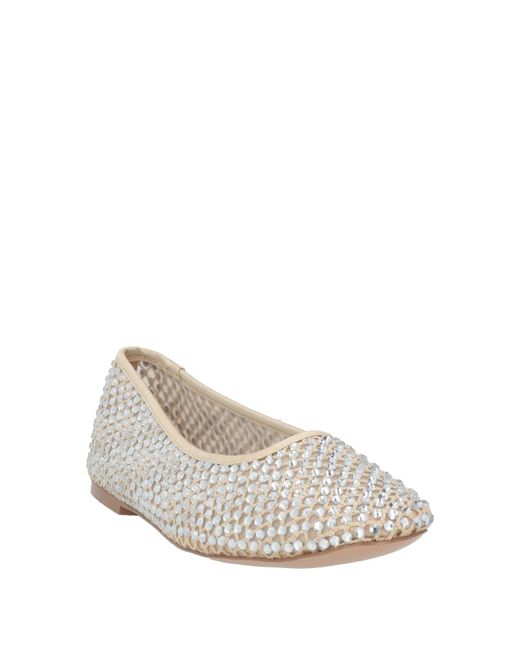 Steve Madden White Ballet Flats