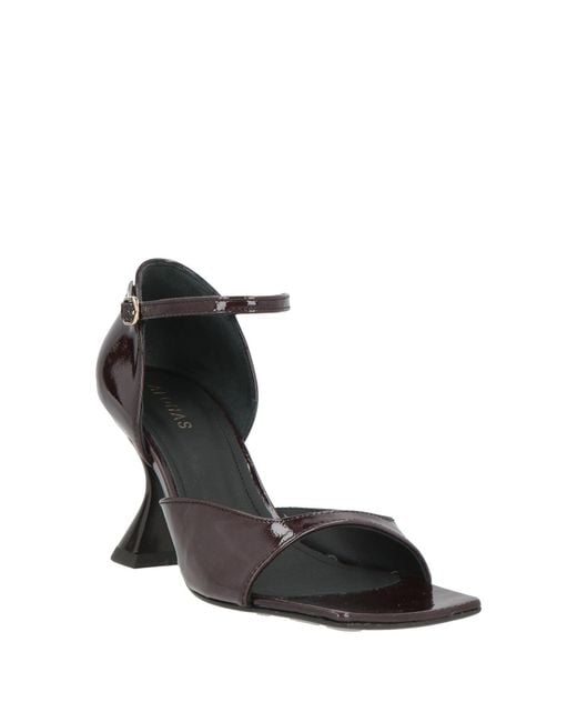 Alohas White Pumps