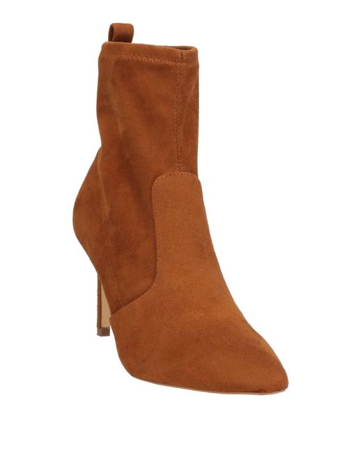 Date Brown Ankle Boots