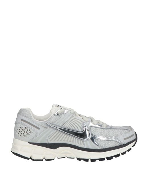 Nike White Sneakers Textile Fibers