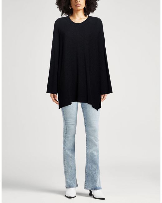 Akep Black Pullover