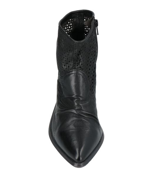 Laura Bellariva Black Ankle Boots Leather