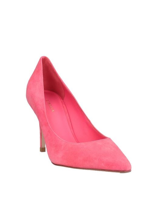 Le Silla Pink Pumps