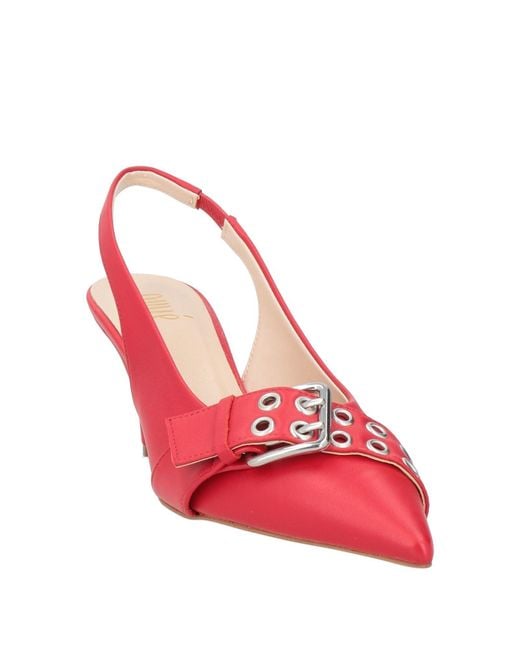 Ovyè Pink Pumps