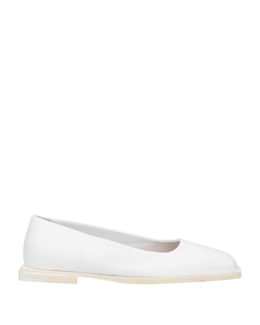 Barracuda Ballet Flats in White | Lyst