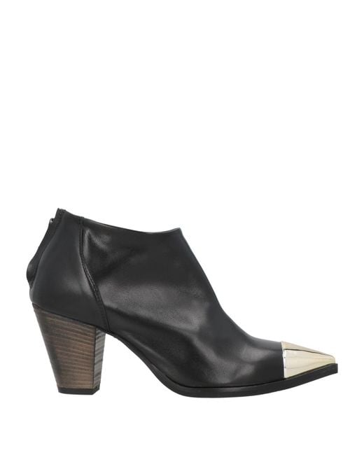 Chiarini Bologna Black Ankle Boots