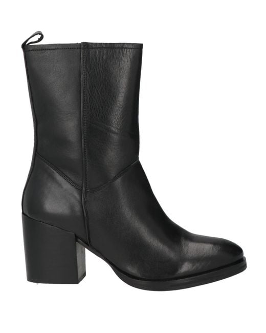 Nila & Nila Black Ankle Boots Leather