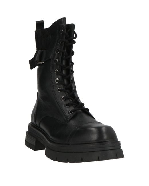 Inuovo Black Ankle Boots Leather