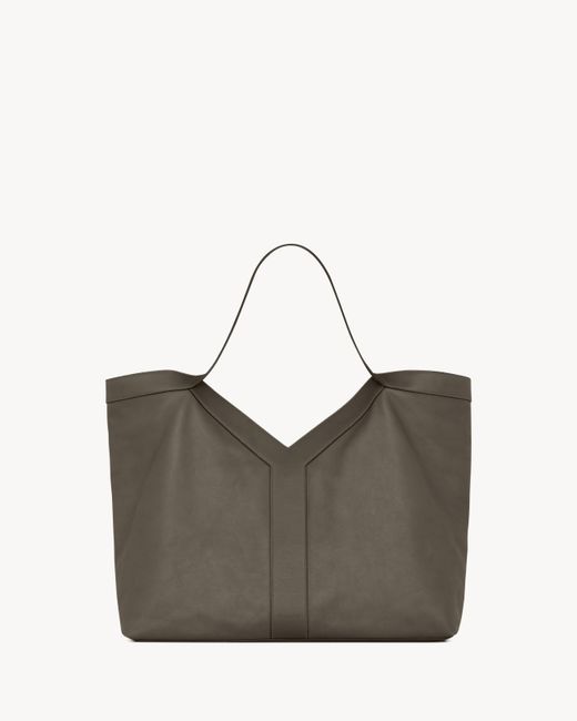 Y Large Smooth Leather Tote in Light Musk