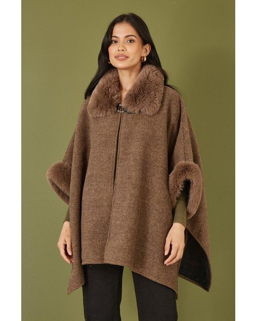 Yumi' Green Cape With Luxe Fur Trim And Lining