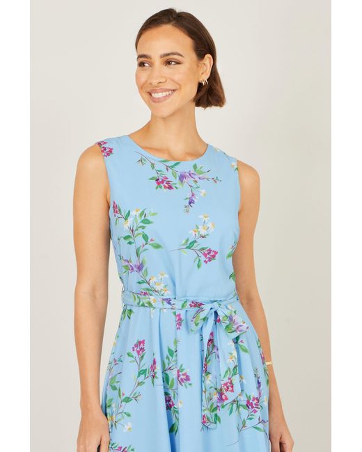 Yumi' Blue Floral Print Midi Skater Dress