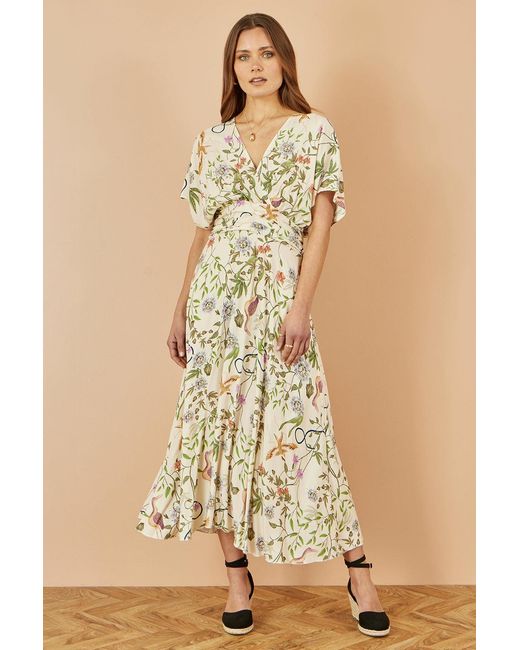 Yumi' Natural Ivory Floral Print Ruched Waist Midi Dress With Kimono Sleeves