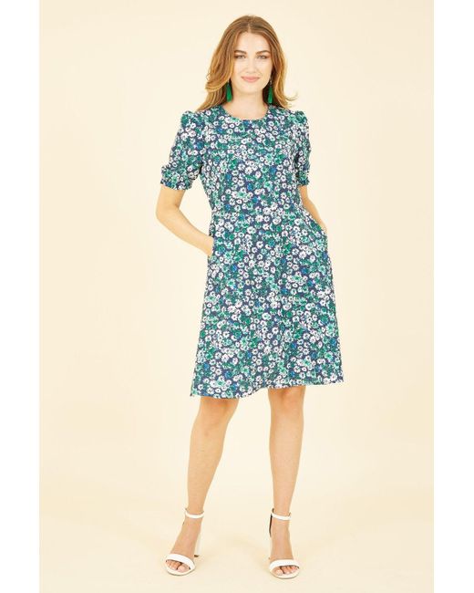 Yumi' Blue Daisy Print Skater Dress