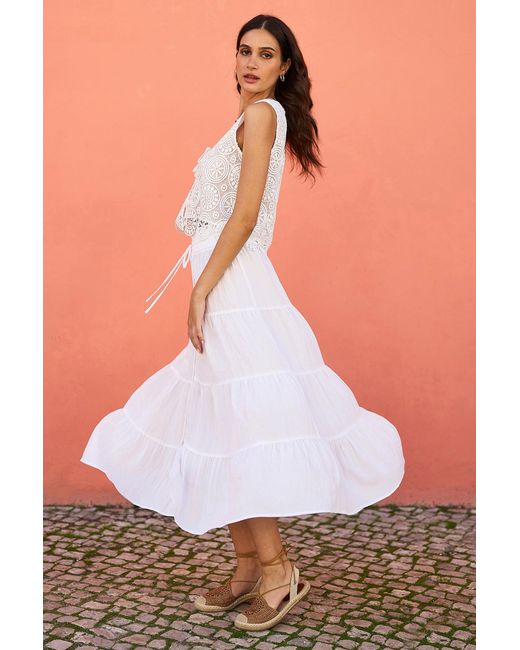 Yumi' White Crochet Lace Tie Waistcoat