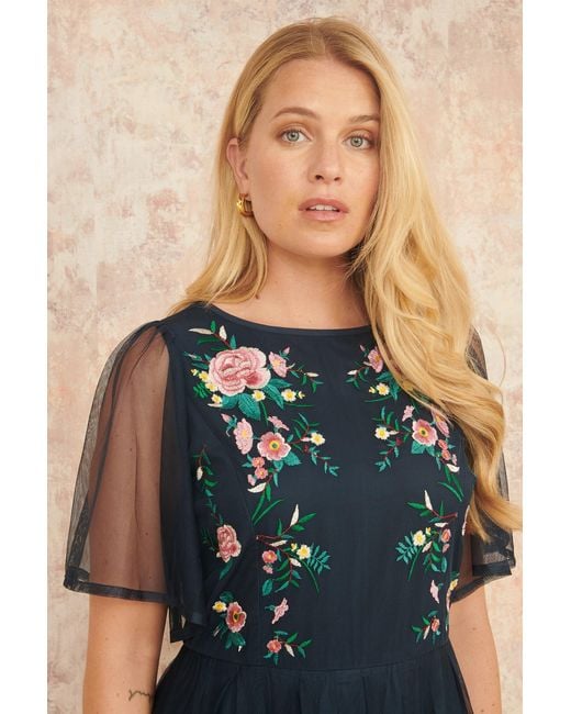 Yumi' Blue Embroidered Sleeve Prom Skater Dress