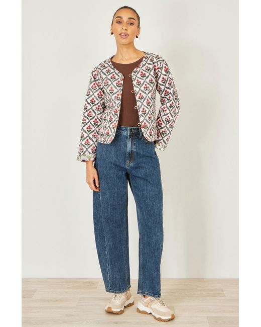 Yumi' White Peacock Print Reversible Cotton Quilted Jacket