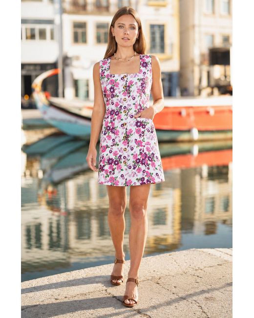Yumi' White Retro Floral Cotton Stretch Pinafore Dress