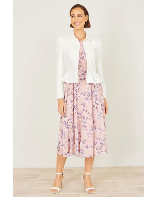 Yumi' White Peplum Fitted Jacket