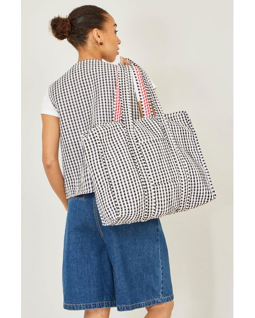 Yumi' White Gingham Quilted Shopper Bag