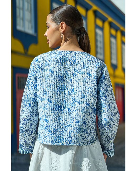 Yumi' Blue Boho Floral Print Cropped Reversible Cotton Quilted Jacket