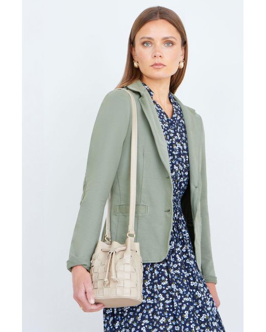Yumi' Green Woven Bucket Shoulder Bag