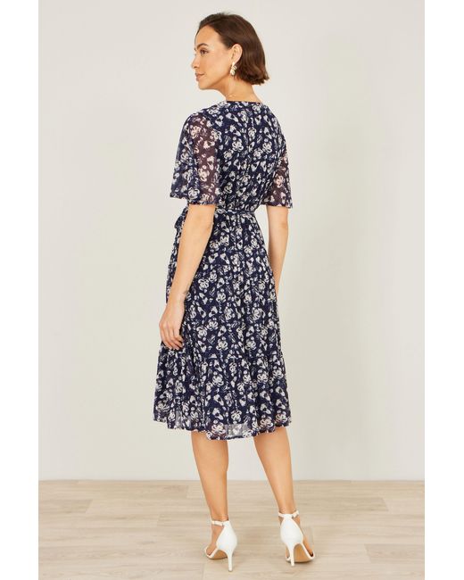 Yumi' Blue Floral Mesh Wrap Dress