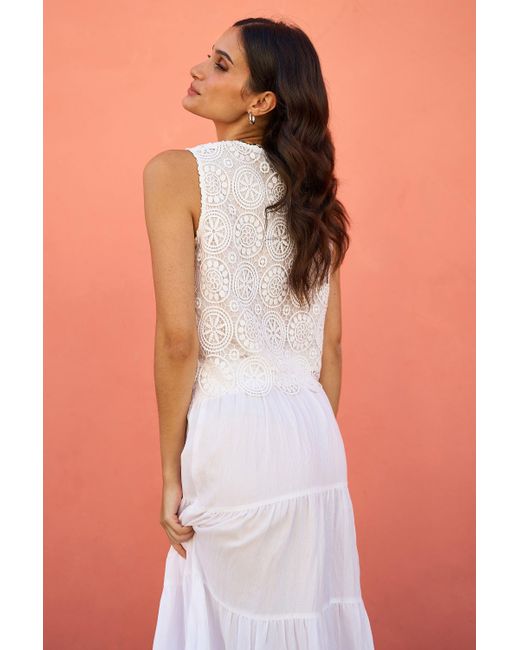 Yumi' White Crochet Lace Tie Waistcoat