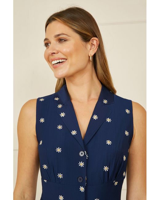 Yumi' Blue Daisy Print Embroidered Sleeveless Shirt Dress