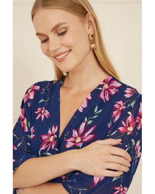 Yumi' Blue Floral Kimono Dipped Hem Dress