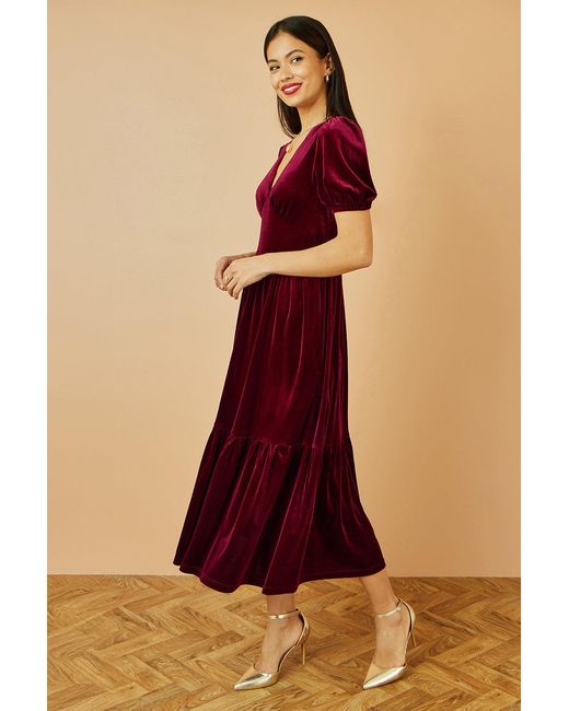 Yumi' Red Velvet Midi Dress