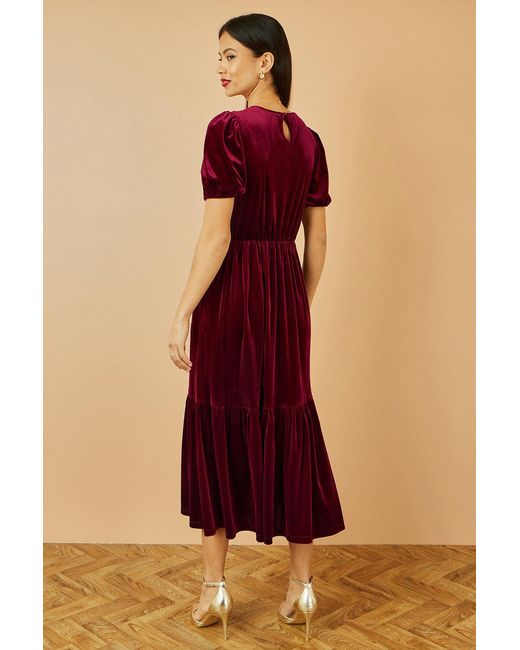 Yumi' Red Velvet Midi Dress