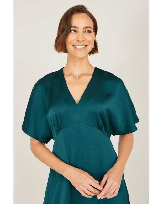Yumi' Green Satin Midi Kimono Dress