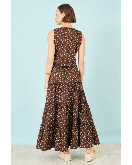 Yumi' Brown Daisy Print Maxi Skirt
