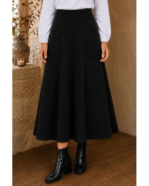 Yumi' Black Knitted Midi Skirt With Pockets