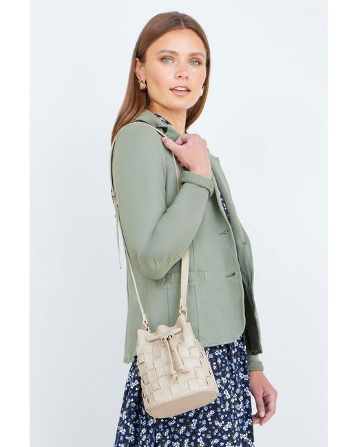 Yumi' Green Woven Bucket Shoulder Bag
