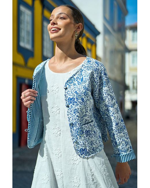 Yumi' Blue Boho Floral Print Cropped Reversible Cotton Quilted Jacket