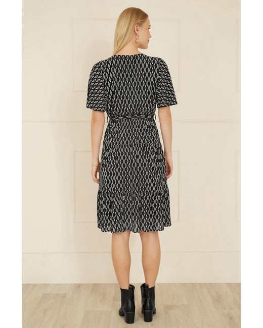 Yumi' Black Geo Print Mesh Stretch Midi Skater Dress