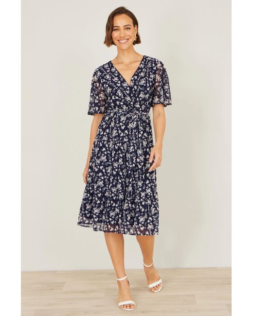 Yumi' Blue Floral Mesh Wrap Dress