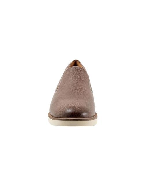 Softwalk® Brown Whistle Ii Flat Shoes 7.5 N (Aa)